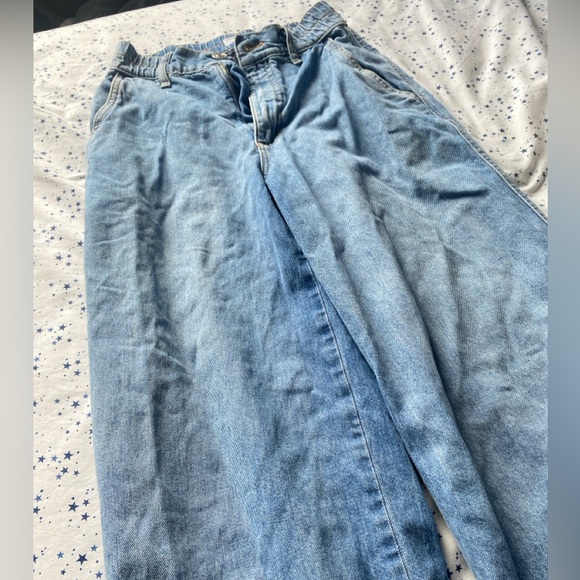 Garage denim women’s high rise jeans in great condition. - Picture 2 of 3
